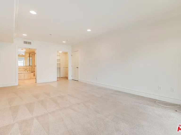 8610 Chalmers Dr #302 — Photo 7