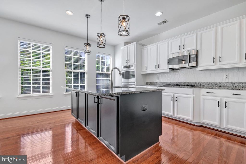 616 Overlook Park Dr Unit 84, Oxon Hill, MD - View 5