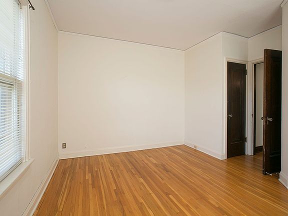 3rd image of 2446 Colfax Ave S APT 108