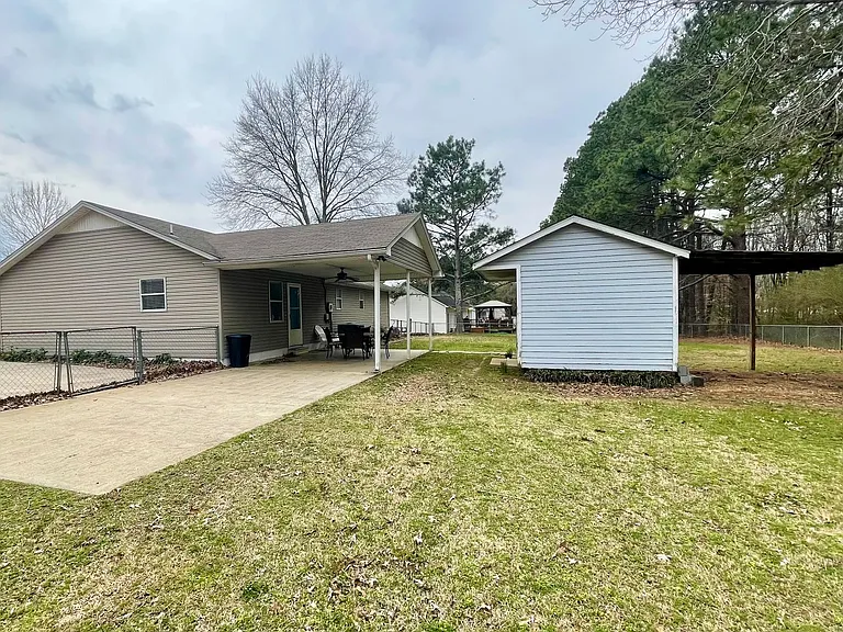 25647 Fairmount Dr — Photo 13