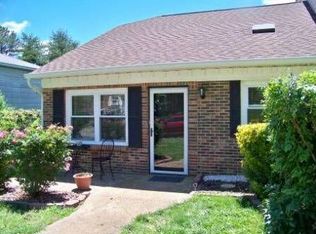 216 Farmington Trl, Kingston, TN 37763