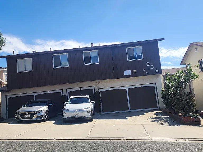 636 Hardin Dr #4 — Photo 2