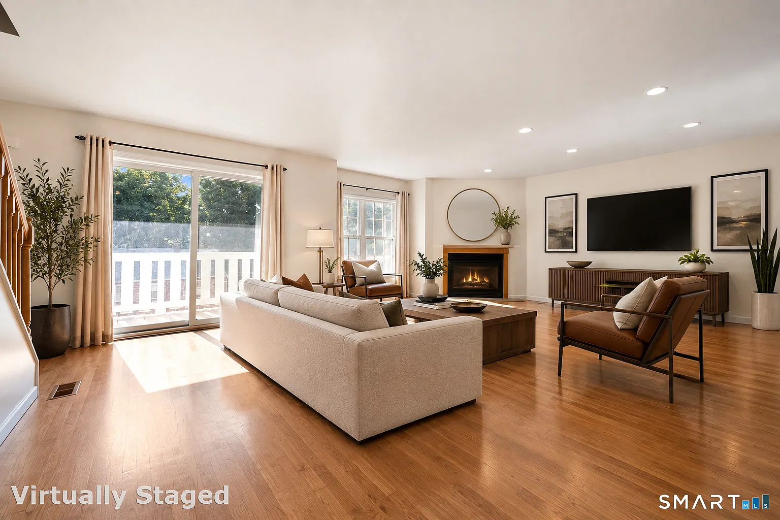 3 bed, 2.5 bath, 1988 sqft, $4,500 — Photo 2