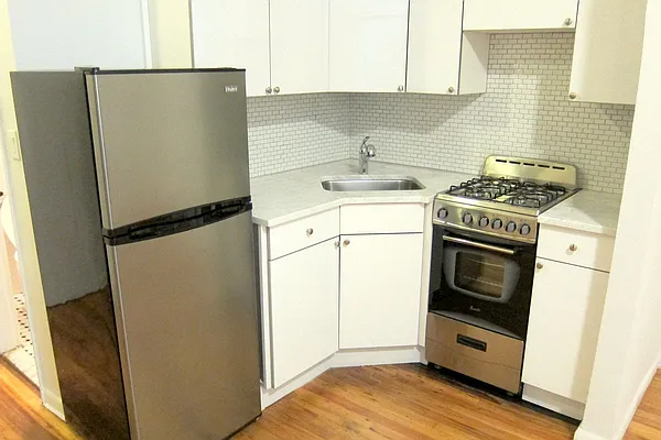 Rented by Tosh Marks Property Group | media 17