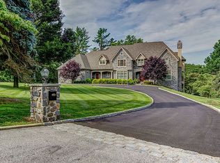 920 Wootton Rd, Bryn Mawr, PA 19010