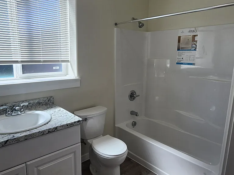 1800 Locust Rd — Photo 8