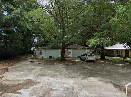 6832 Tiki Ln #4 — Photo 3