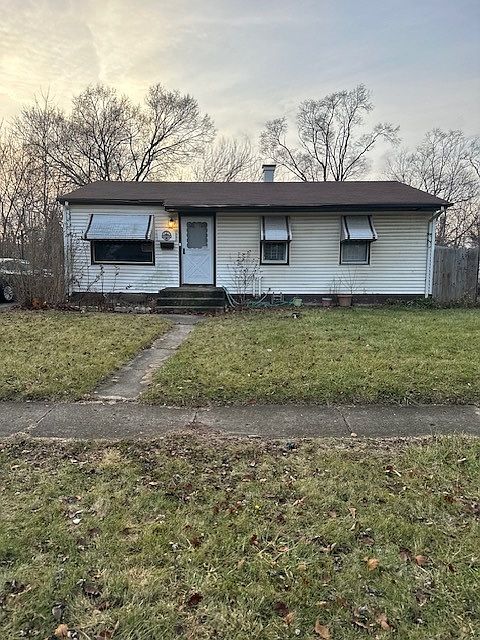 1st image of 22218 Clyde Ave