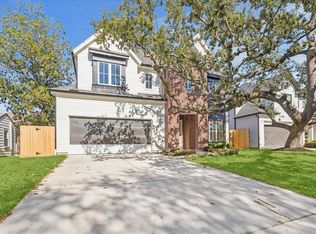 1614 Woodcrest Dr, Houston, TX 77018