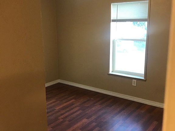 5th image of 8140 Pheasant Dr