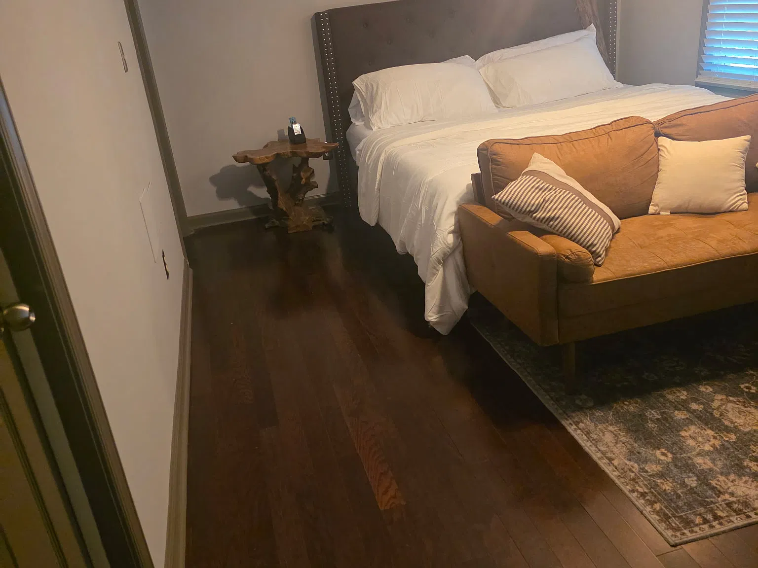 1 bed, 1.5 bath, $1,200 — Photo 4