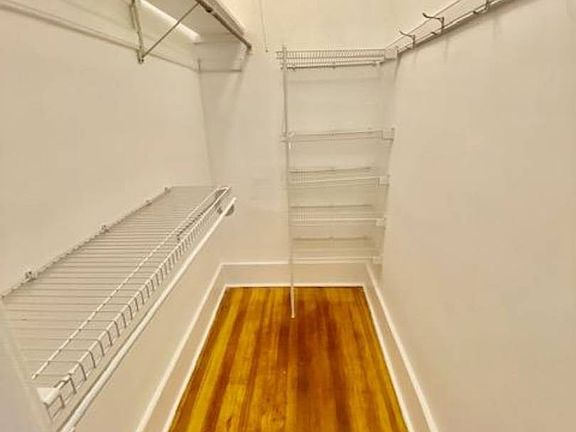 3rd image of 190 Park Ave