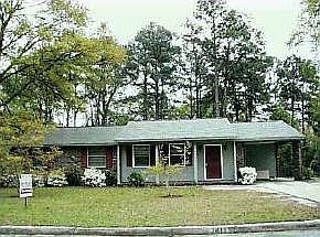 1st image of 3413 S Ravenwood Drive