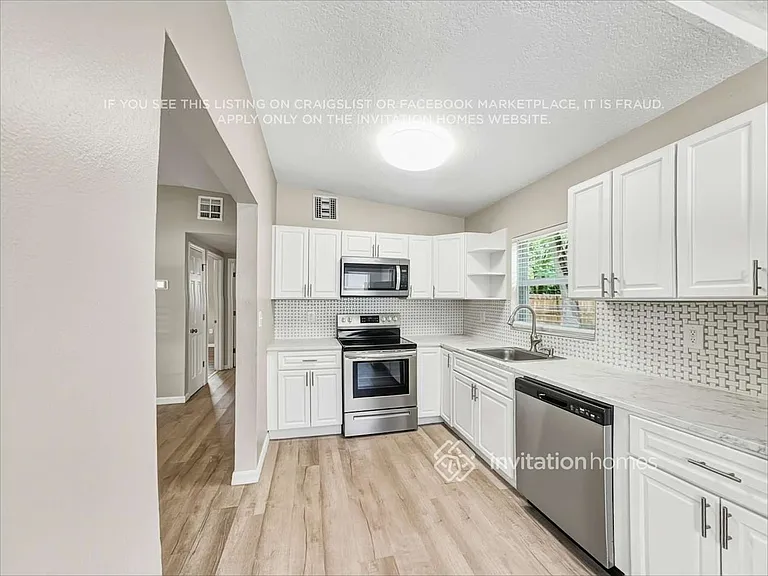 904 Citrus St — Photo 6