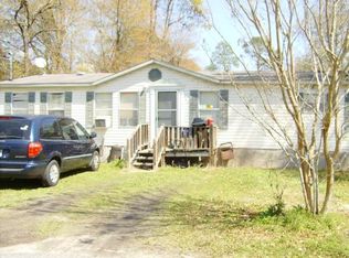 402 McKenzie Cir, Douglas, GA 31533