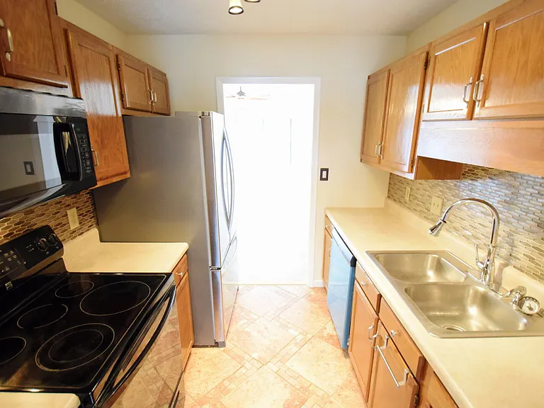 206 Villa Dr — Photo 6