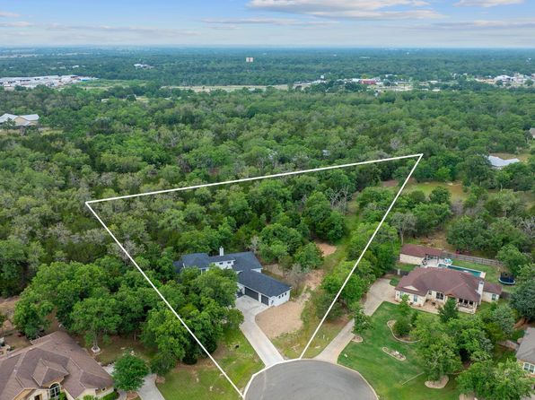 103 Mills Xing, Bastrop, TX 78602