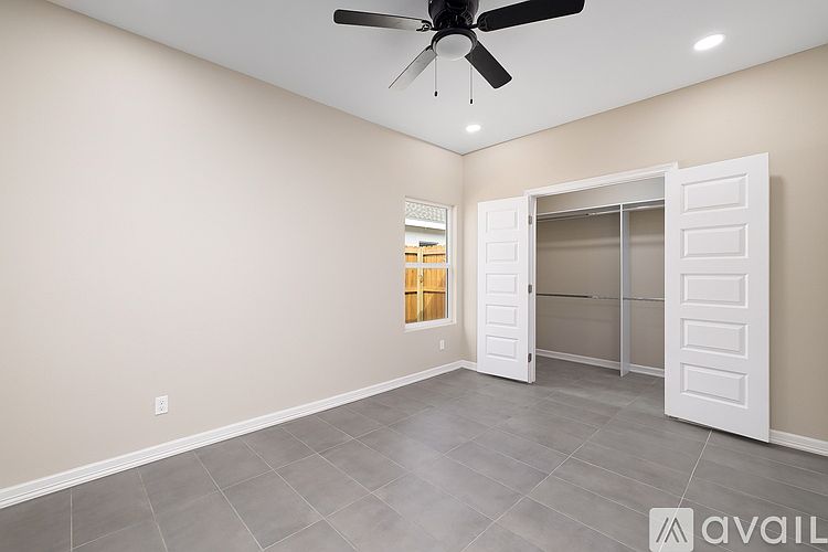 1st image of 3305 Frio Ave #1-3