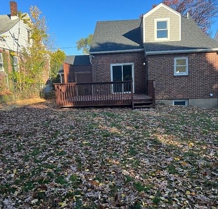 2nd image of 239 Luddington Ave