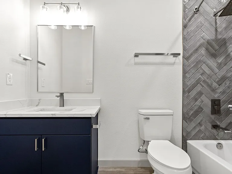 2702 Lubbock Ave — Photo 13