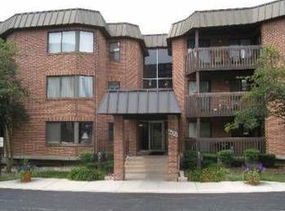 6425 Clarendon Hills Rd #G-43, Willowbrook, IL 60527