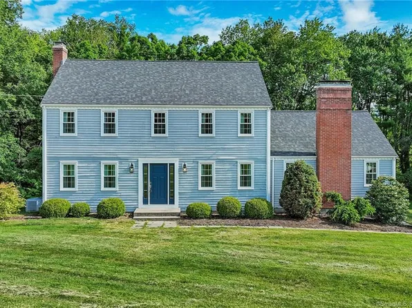 4 Lenora Drive, Simsbury, CT 06070