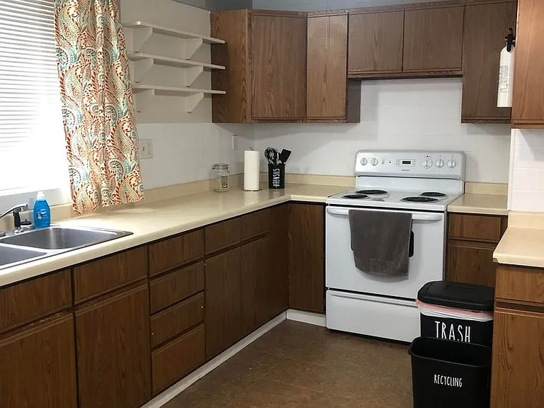 2821 Wicklow St — Photo 8