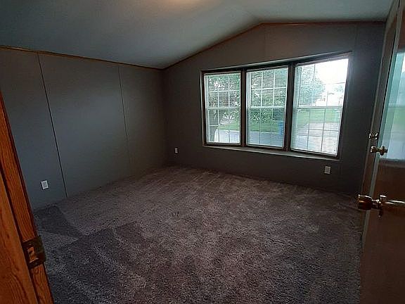 5th image of 10137 Matt Dr