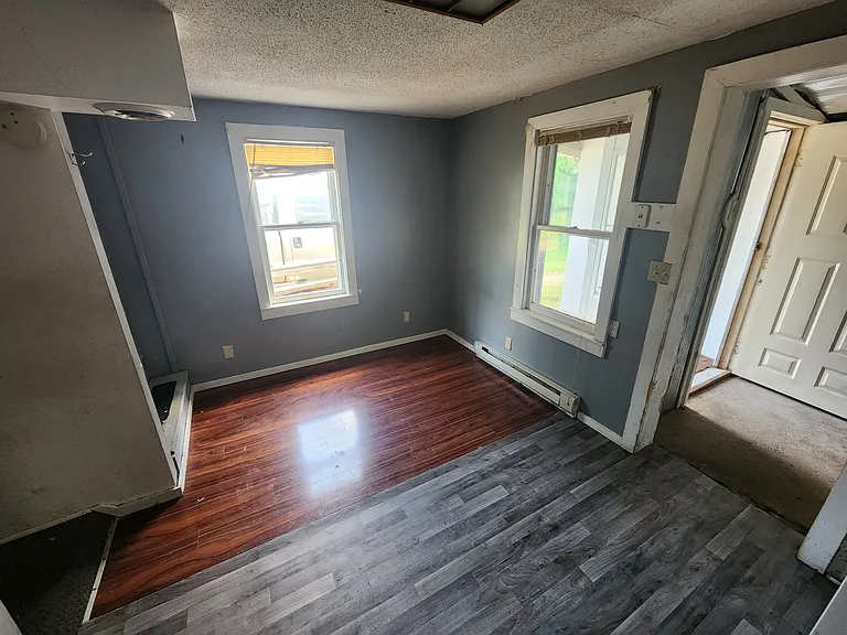 7471 Birch St W — Photo 2