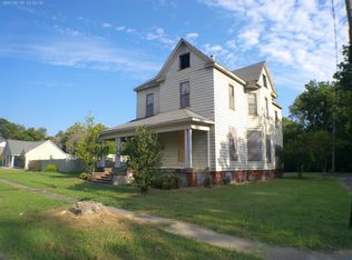 1102 Porter St, Helena, AR 72342