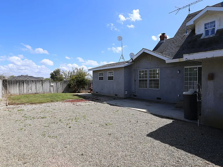 1613 Fig Ave #A — Photo 22