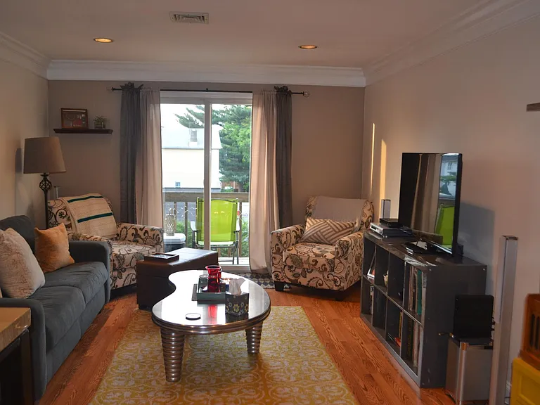 1250 N Broad St #C5 — Photo 3