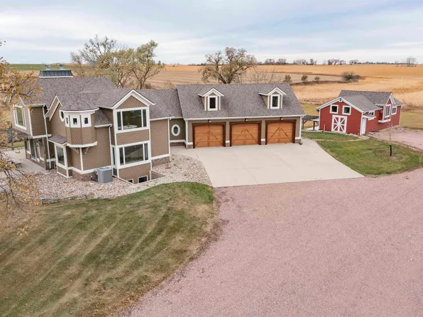 26245 459th Ave, Hartford, SD 57033