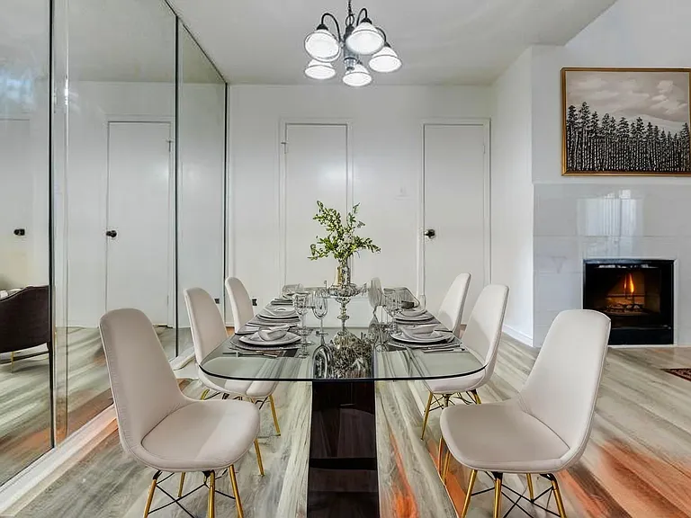 3915 Tanglewilde St #3915 — Photo 5