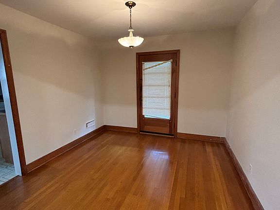 1801 S Talbott - Photo 5_08062025