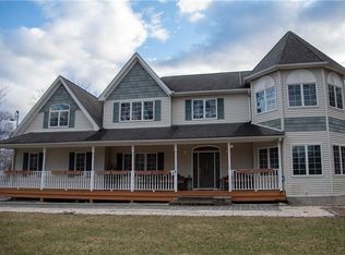 21 Boulderberg Rd, Tomkins Cove, NY 10986