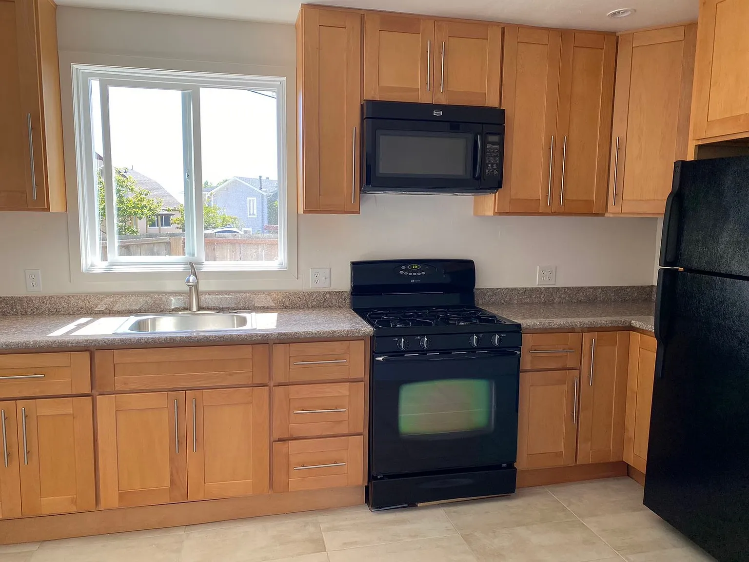 1 bed, 600 sqft, $1,850 — Photo 2