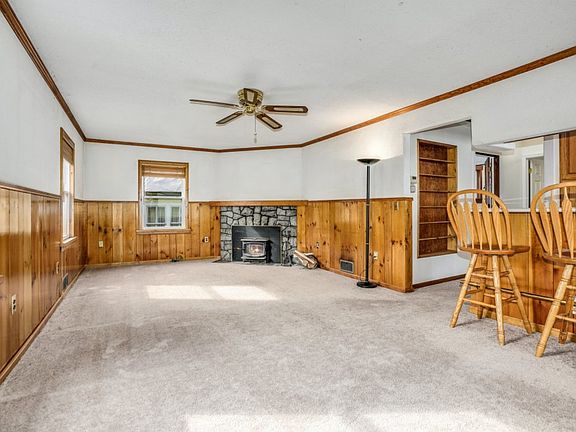 5th image of 8125 Silva Ave E