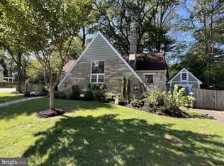 2764 Summerfield Rd, Falls Church, VA 22042