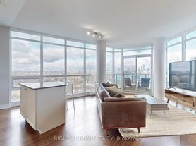 231 Fort York Blvd