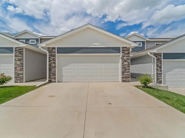717 Greenwell Pl, Norwalk, IA 50211