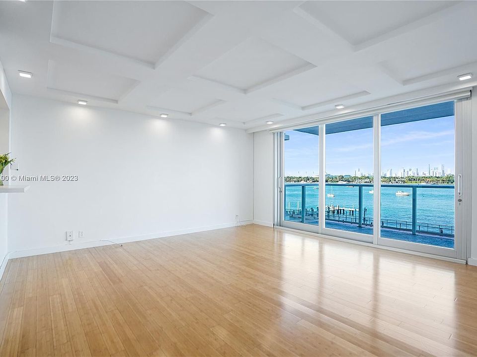 1st image of 1000 West Ave APT 312