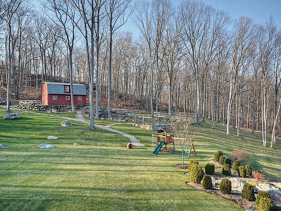 2nd image of 76 Birch Dr