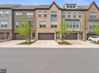 9532 Capital Ln, Upper Marlboro, MD 20774