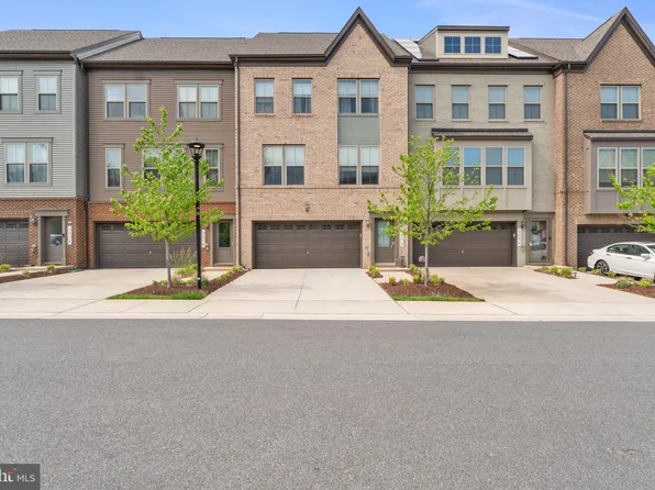 9532 Capital Ln, Upper Marlboro, MD 20774
