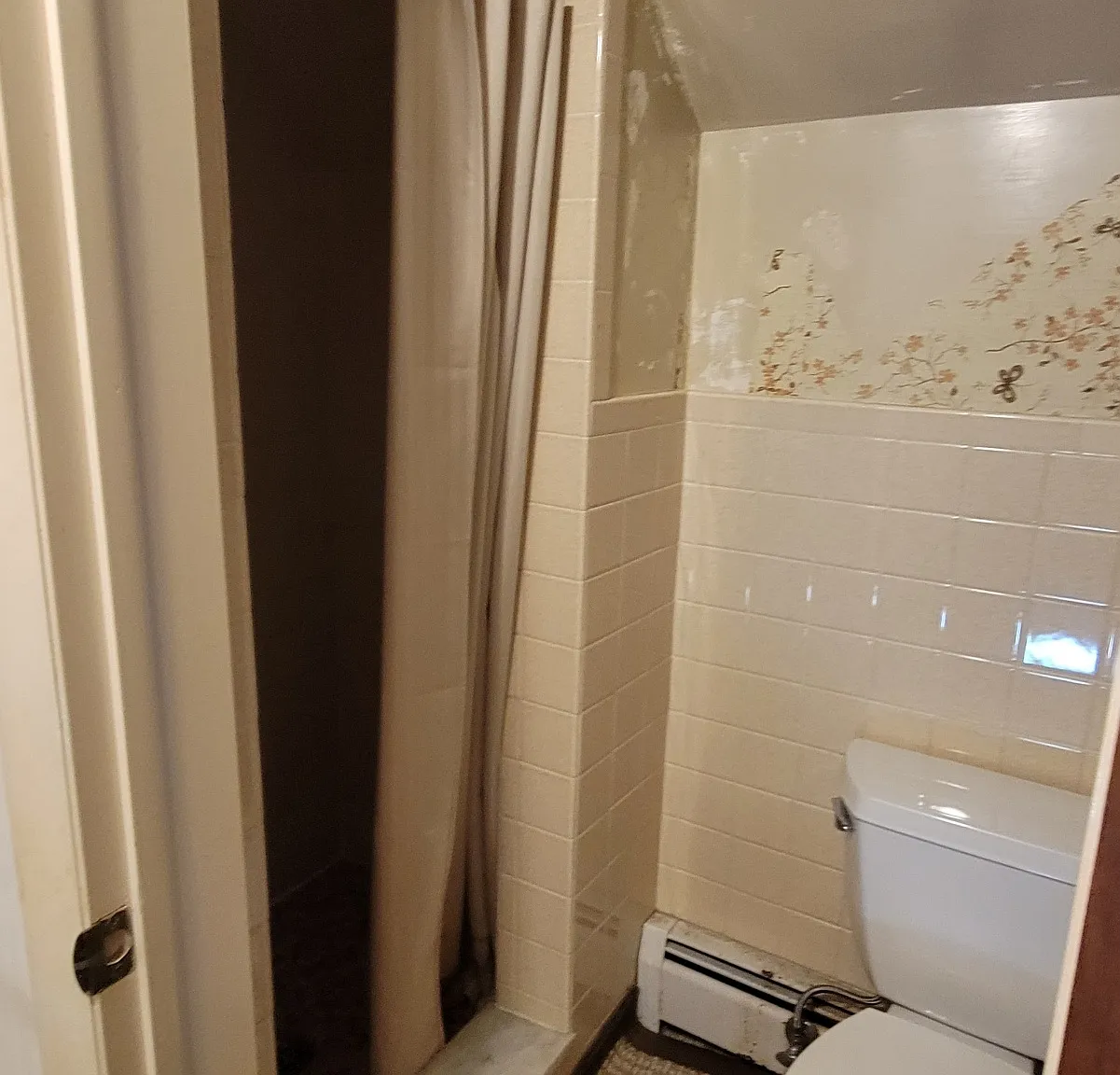 3 bed, 1058 sqft, $1,995 — Photo 2