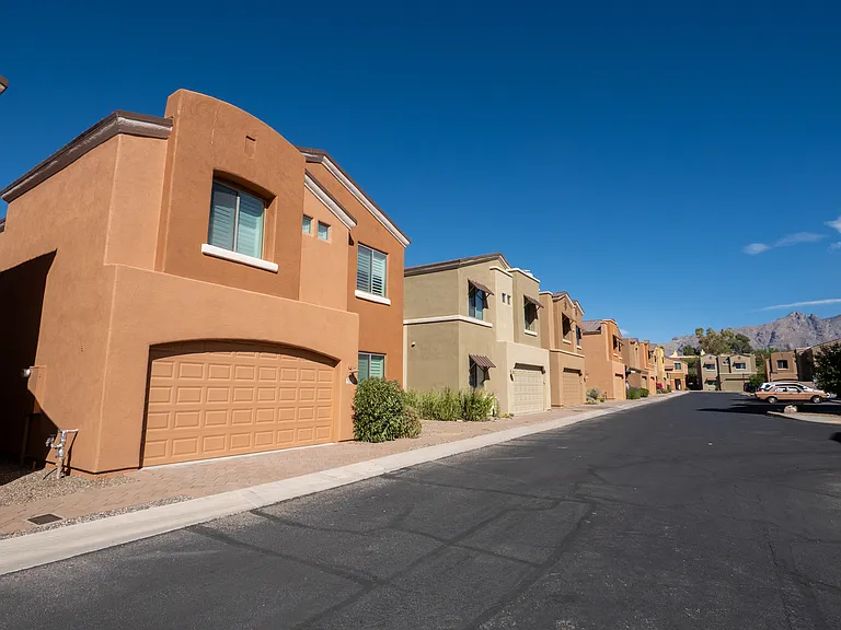 4249 N Golden Ridge Ln — Photo 32
