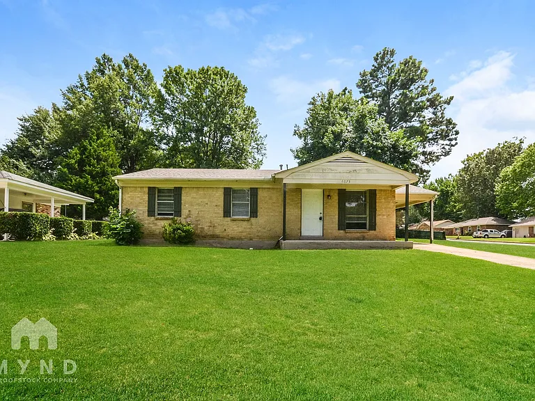 6875 Embassy Cir — Photo 1
