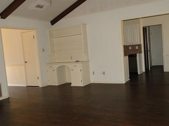 3rd image of 3506 Glendale Dr