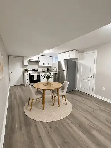 643 Frank St #1A — Photo 3
